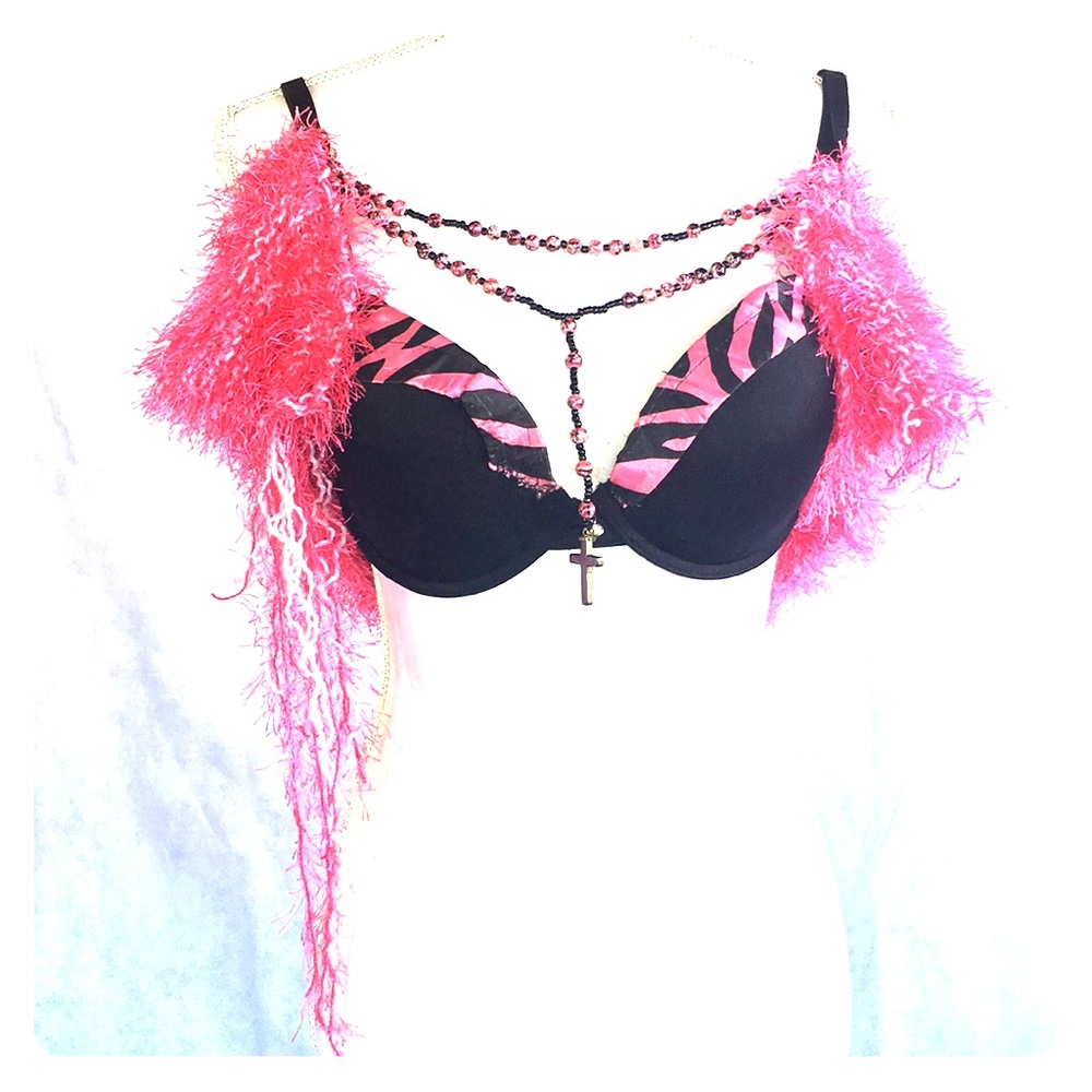 Lexa Vonn Pink & black rosary bra shrug and cuff